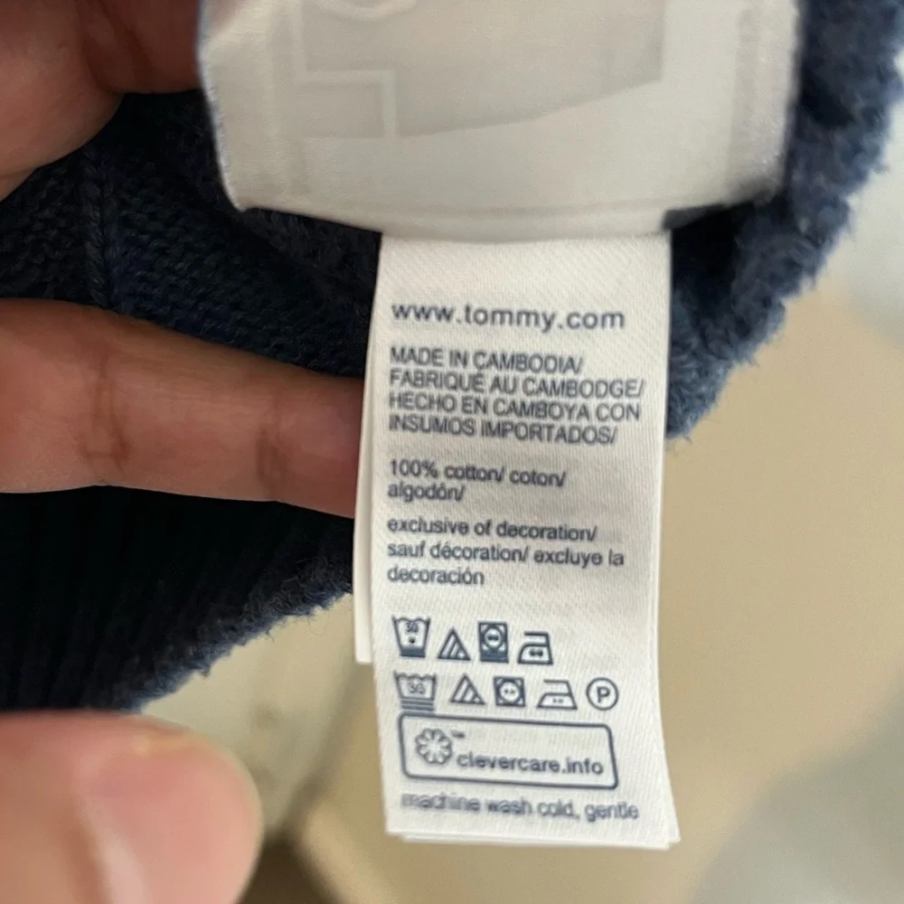 Tommy Hilfiger Men's Cable Knit Blue Sweater - Picture 5 of 5